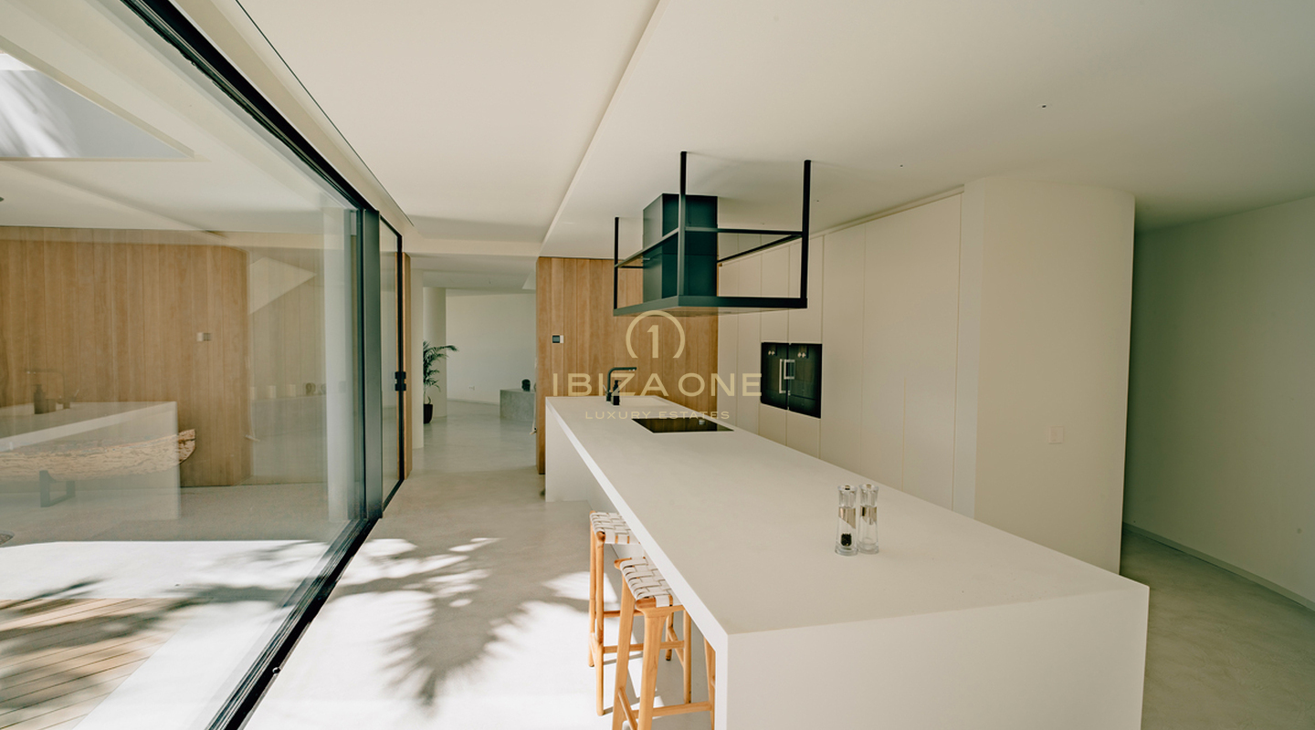 Villa de luxe de nouvelle construction avec vue fantastique sur la mer à vendre dans l'urbanisation la plus sécurisée et recherchée de Vista Alegre à vendre, Ibiza