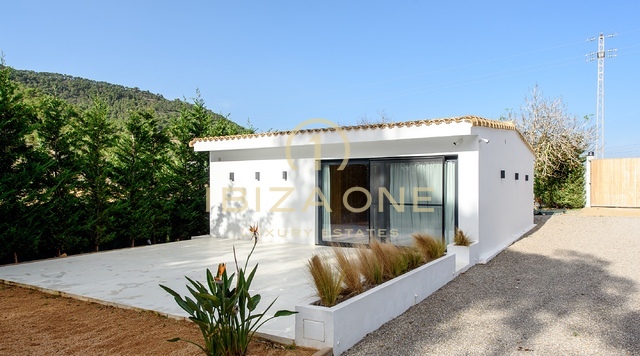 Preciosa casa de lujo con vistas al campo en venta, Ibiza - Preciosa casa de lujo con vistas al campo en alquiler, Ibiza