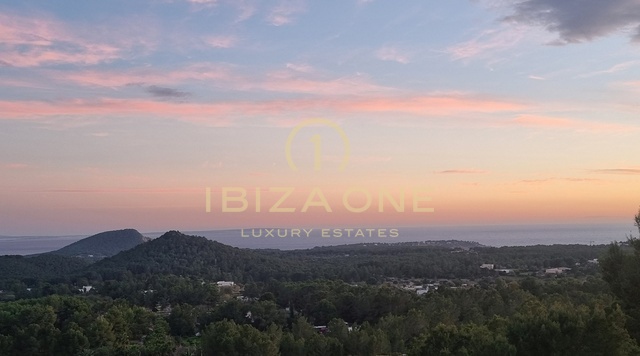 Wunderschöne Luxusvilla mit 6 Schlafzimmern und Meerblick auf Ibiza zu verkaufen