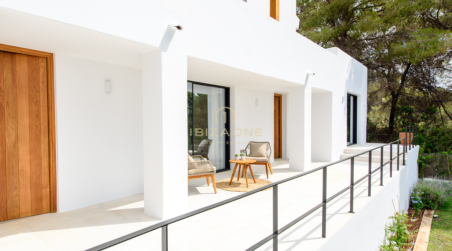 Wunderschöne Luxusvilla mit 6 Schlafzimmern und Meerblick auf Ibiza zu verkaufen