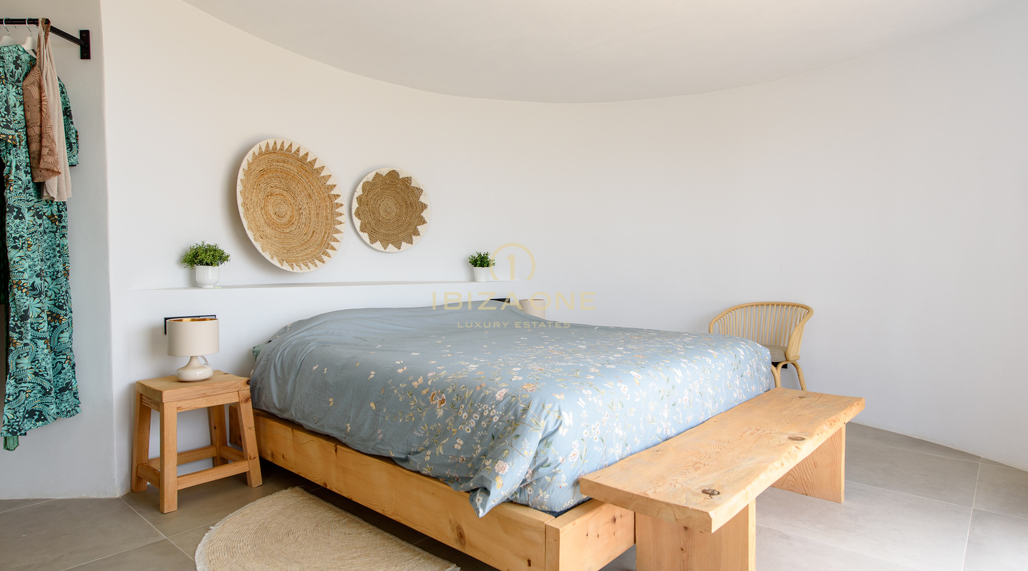 Wunderschöne Luxusvilla mit 6 Schlafzimmern und Meerblick auf Ibiza zu verkaufen