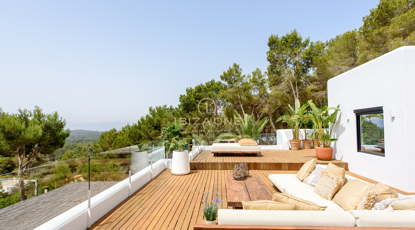 Wunderschöne Luxusvilla mit 6 Schlafzimmern und Meerblick auf Ibiza zu verkaufen
