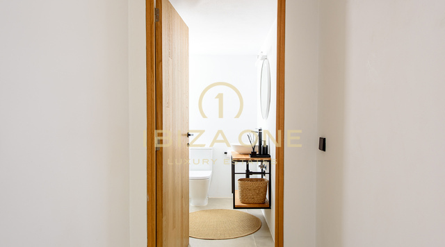 Prachtige luxe villa met 6 slaapkamers en zeezicht te koop, Ibiza