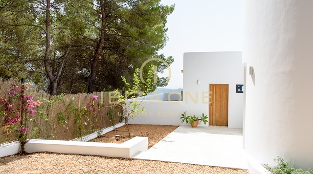 Bellissima villa di lusso con 6 camere da letto e vista mare in vendita, Ibiza