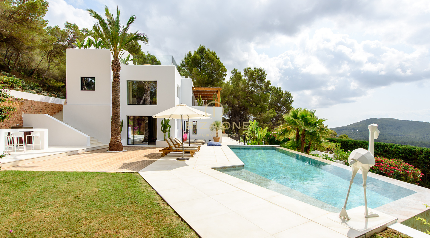 Wunderschöne Luxusvilla mit 6 Schlafzimmern und Meerblick auf Ibiza zu verkaufen