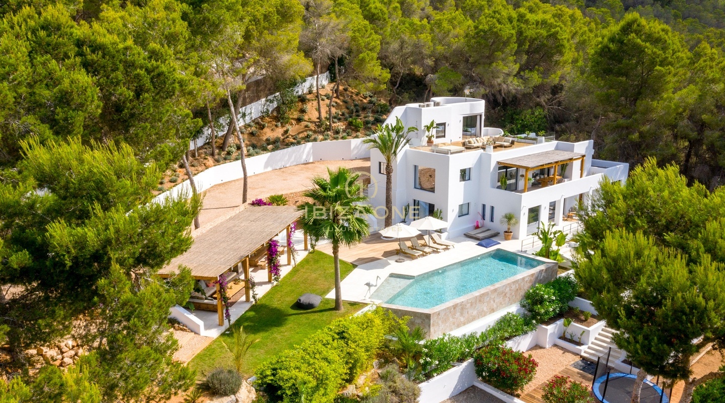 Wunderschöne Luxusvilla mit 6 Schlafzimmern und Meerblick auf Ibiza zu verkaufen