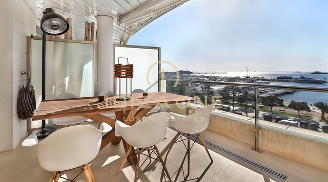 Modern luxe appartement op Paseo Maritimo in Edificio Miramar met Dalt Vila en zeezicht te koop, Ibiza - Modern luxe appartement op Paseo Maritimo in Edificio Miramar met Dalt Vila en zeezicht te huur, Ibiza