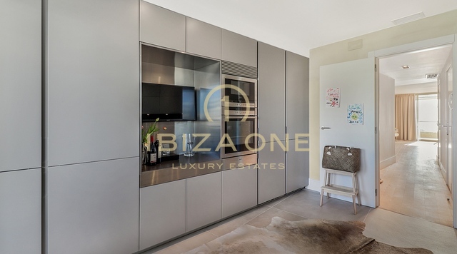 Moderno appartamento di lusso sul Paseo Maritimo nell'Edificio Miramar con Dalt Vila e vista sul mare in vendita, Ibiza - Moderno appartamento di lusso sul Paseo Maritimo nell'Edificio Miramar con Dalt Vila e vista sul mare in affitto, Ibiza