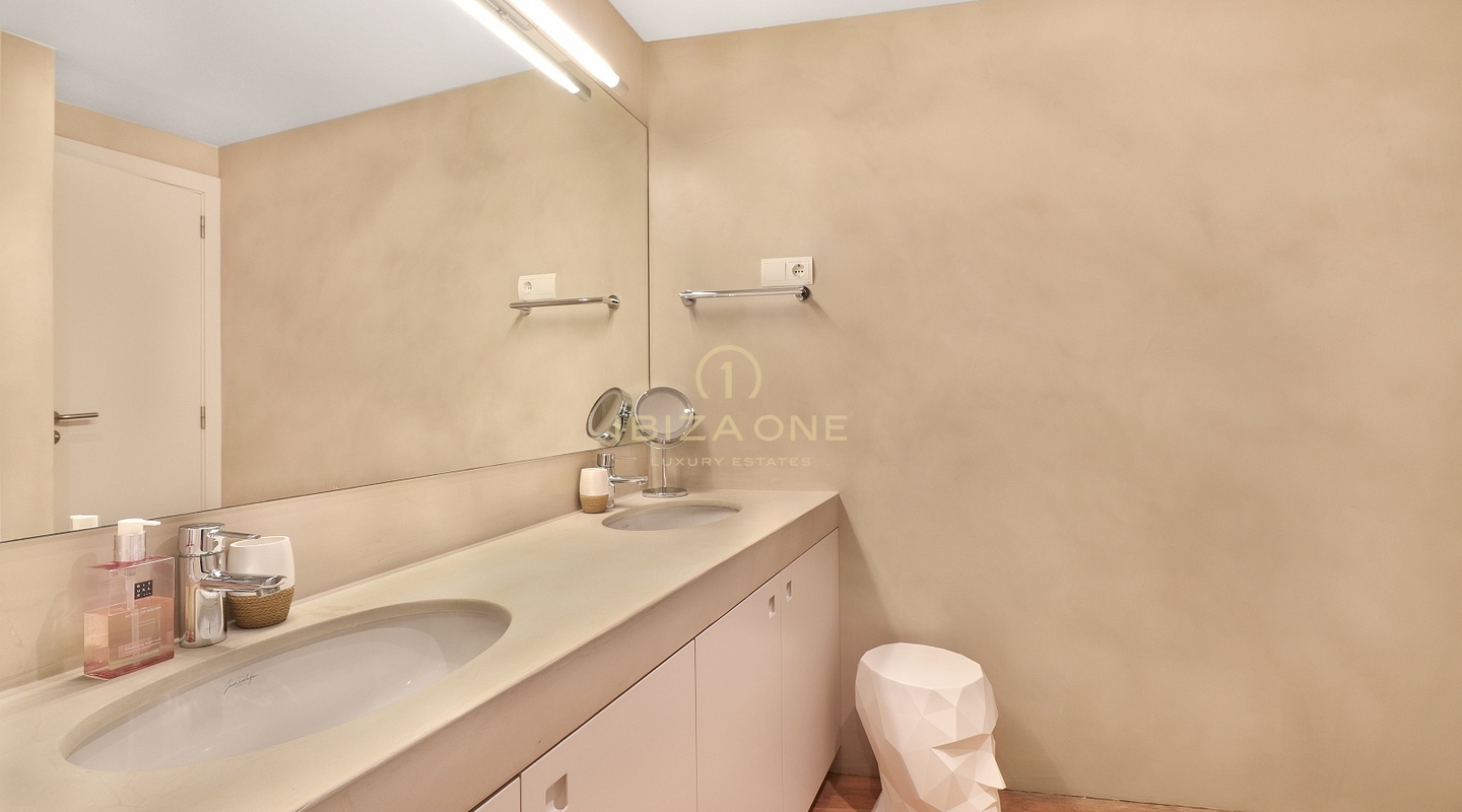 Modern luxe appartement op Paseo Maritimo in Edificio Miramar met Dalt Vila en zeezicht te koop, Ibiza - Modern luxe appartement op Paseo Maritimo in Edificio Miramar met Dalt Vila en zeezicht te huur, Ibiza