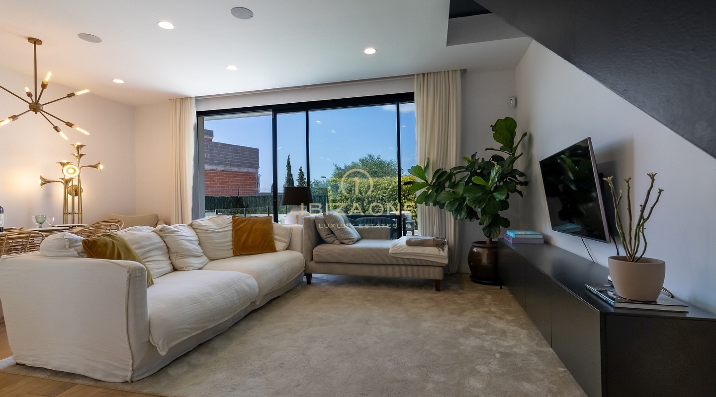 Moderne Luxusvilla mit Pool und Panoramablick auf das Meer und Dalt Vila zu verkaufen, Ibiza - Moderne Luxusvilla mit Pool und Panoramablick auf das Meer und Dalt Vila zu vermieten, Ibiza