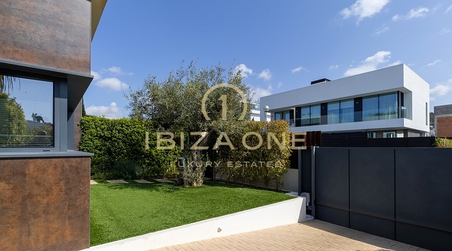 Villa de luxe moderne avec piscine et vue panoramique sur la mer et Dalt Vila à vendre, Ibiza - Villa de luxe moderne avec piscine et vue panoramique sur la mer et Dalt Vila à louer, Ibiza
