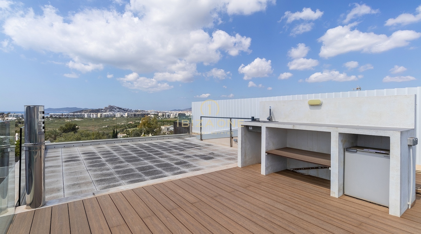 Moderne Luxusvilla mit Pool und Panoramablick auf das Meer und Dalt Vila zu verkaufen, Ibiza - Moderne Luxusvilla mit Pool und Panoramablick auf das Meer und Dalt Vila zu vermieten, Ibiza