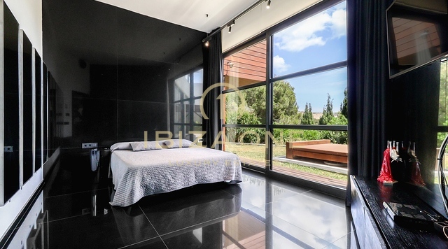 Villa de lujo de diseño con vistas al mar y licencia de alquiler en Can Furnet en venta, Ibiza - Villa de lujo de diseño con vistas al mar y licencia de alquiler en Can Furnet en alquiler, Ibiza