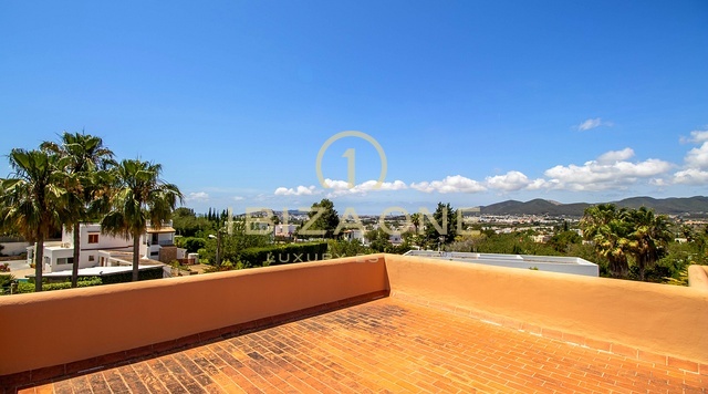 Exquisite authentic luxury finca with Dalt Vila and sea views for sale, Ibiza