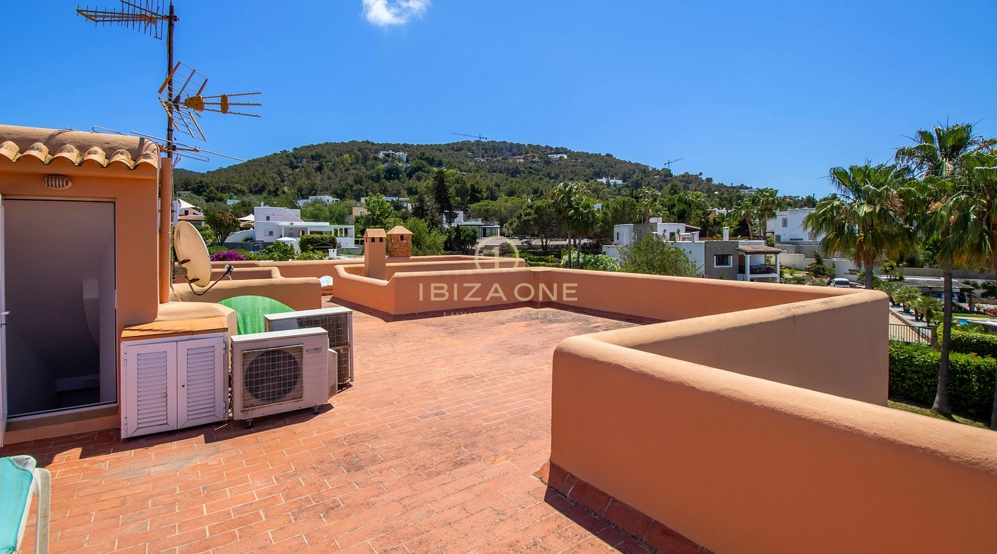 Squisita finca di lusso autentica con Dalt Vila e vista sul mare in vendita, Ibiza