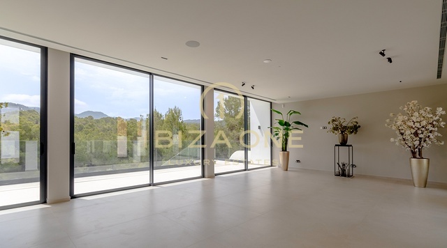 Villa de lujo de nueva construcción con piscina y vistas impresionantes en venta
