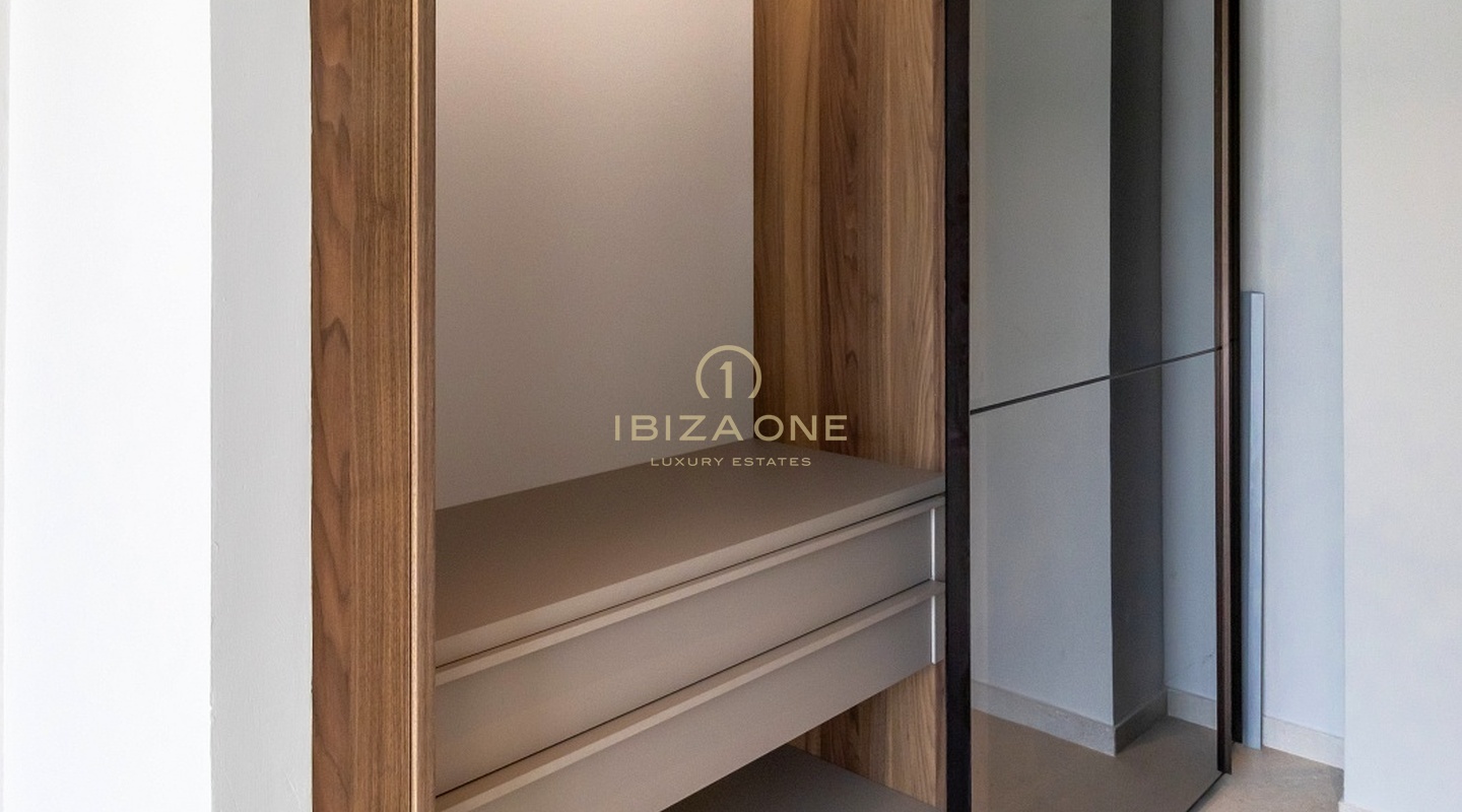 Nieuwbouw luxe villa met zwembad en prachtig uitzicht te koop