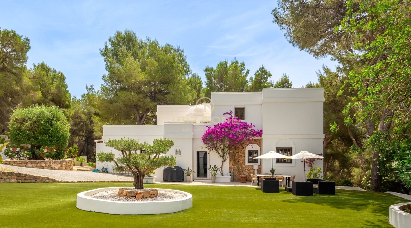 Privé en afgelegen luxe villa in Sa Carroca te koop, Ibiza