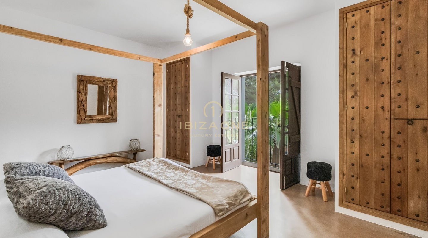 Private and secluded luxury villa in Sa Carroca for sale, Ibiza