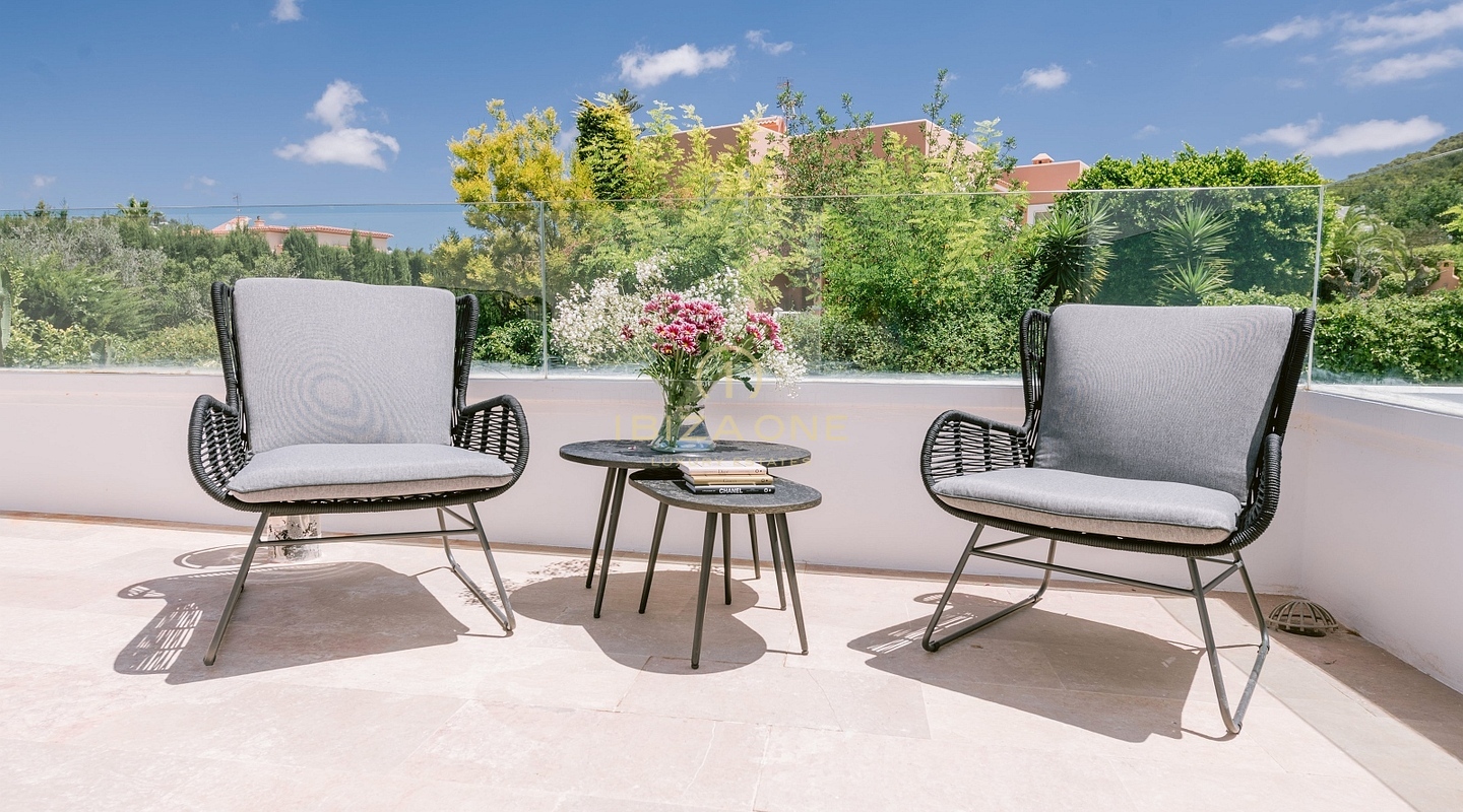 Lussuosa, moderna e luminosa villa con 4 camere da letto in vendita, Ibiza