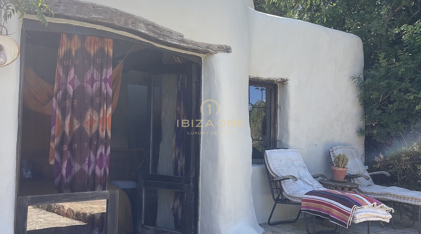 Original luxury farmhouse in an idyllic location for sale, Ibiza