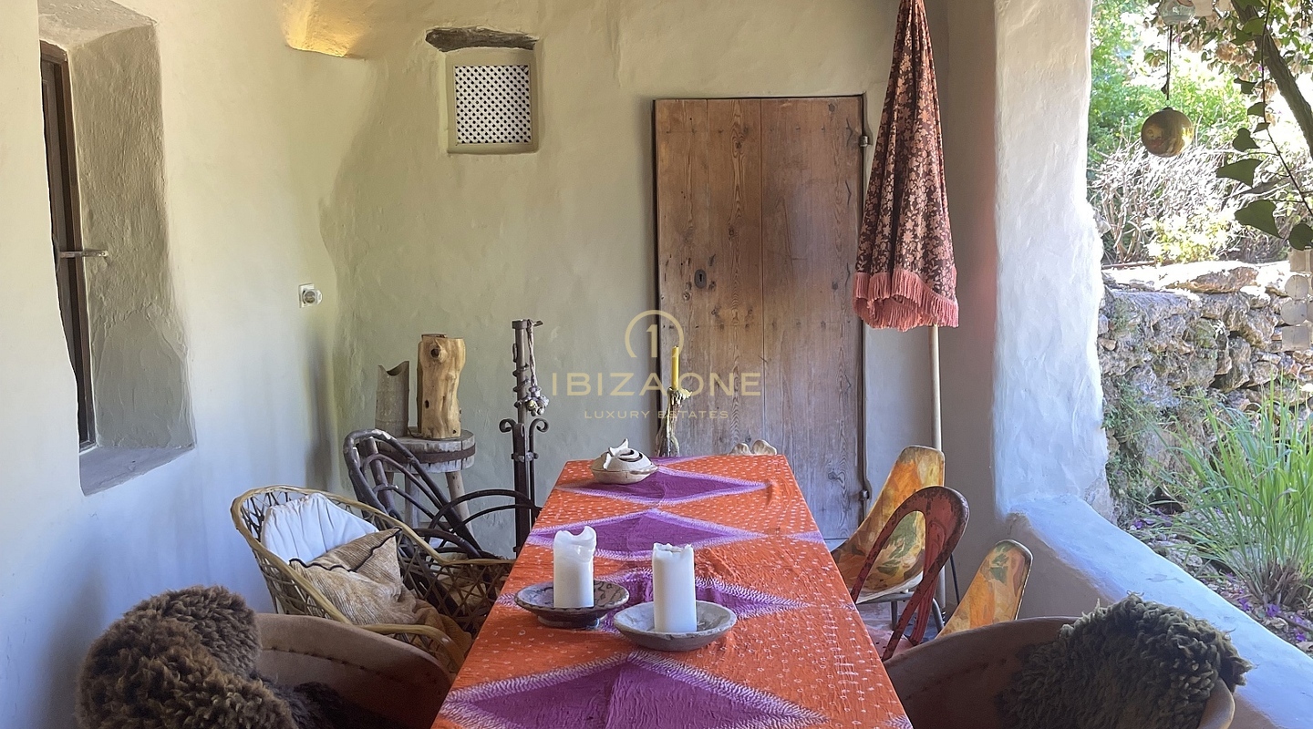 Ferme de luxe originale dans un endroit idyllique à vendre, Ibiza