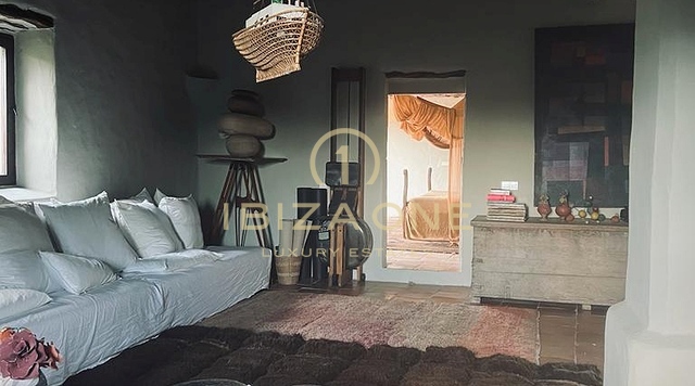 Ferme de luxe originale dans un endroit idyllique à vendre, Ibiza