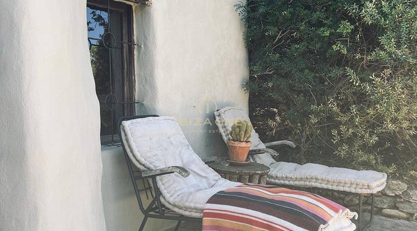 Original luxury farmhouse in an idyllic location for sale, Ibiza