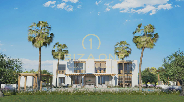 Luxe villa op de eerste lijn van de zee met renovatieproject Blakstad en gigantisch zwembad te koop, Ibiza - op een steenworp afstand van het strand en de zee