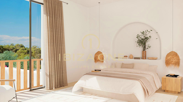 Luxe villa op de eerste lijn van de zee met renovatieproject Blakstad en gigantisch zwembad te koop, Ibiza - op een steenworp afstand van het strand en de zee