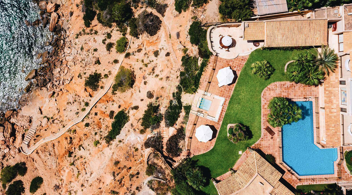 Luxe droomhuis met adembenemend uitzicht over de oceaan te huur, Ibiza