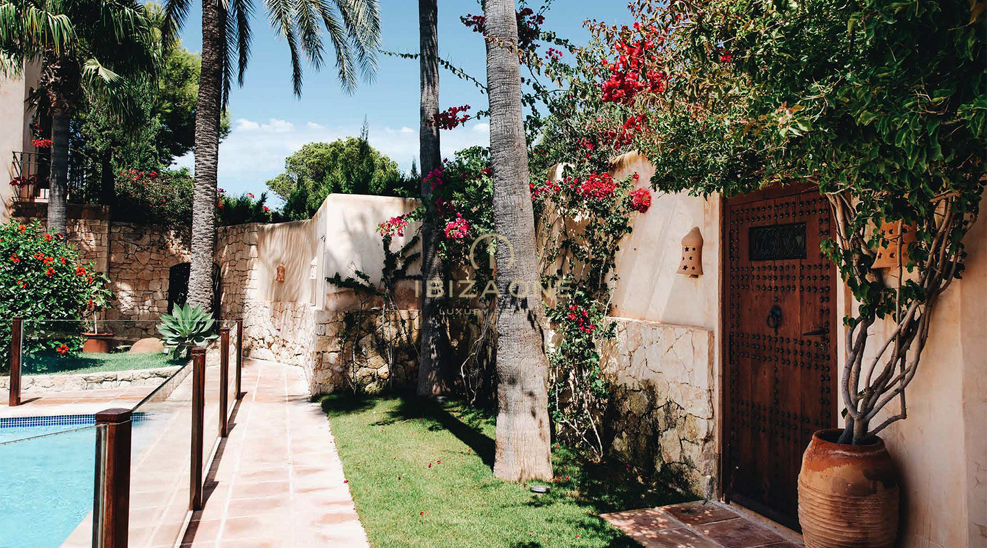 Luxe droomhuis met adembenemend uitzicht over de oceaan te huur, Ibiza