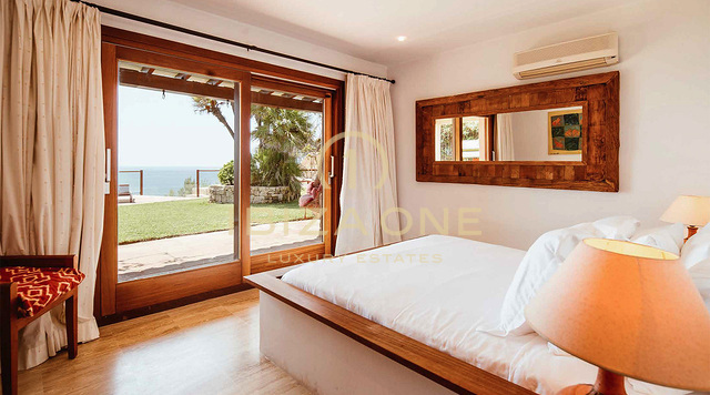 Luxe droomhuis met adembenemend uitzicht over de oceaan te huur, Ibiza