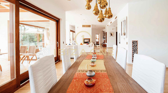 Luxe droomhuis met adembenemend uitzicht over de oceaan te huur, Ibiza