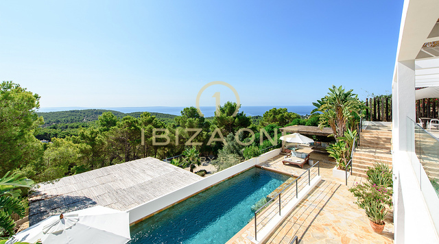 Villa de luxe moderne de 5 chambres avec permis de location à vendre, Ibiza