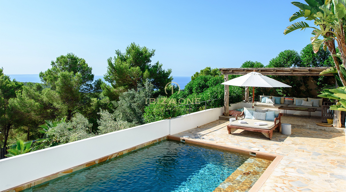 Moderne luxe villa met 5 slaapkamers en verhuurvergunning te koop, Ibiza
