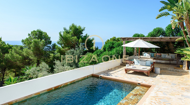 Moderna villa di lusso con 5 camere da letto e licenza di affitto in vendita, Ibiza