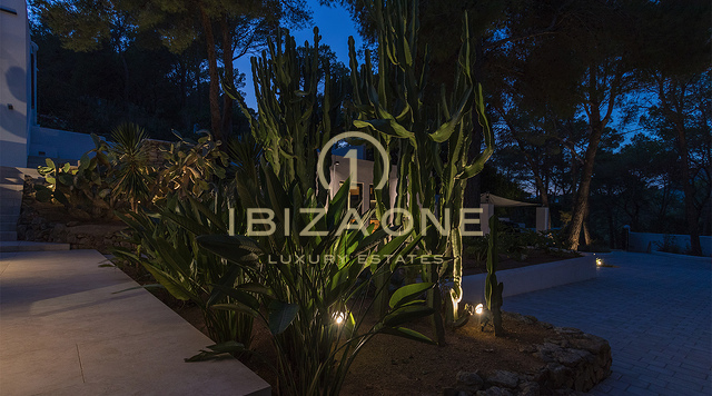 Luxury Contemporary Modern Villa in Ibiza with Spectacular Sea and Country Views for sale, Ibiza