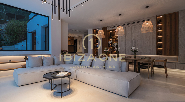 Villa de luxe contemporaine et moderne à Ibiza avec vue spectaculaire sur la mer et la campagne à vendre, Ibiza