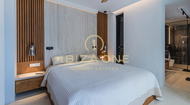 Luxe moderne villa op Ibiza met spectaculair uitzicht op zee en het platteland te koop, Ibiza