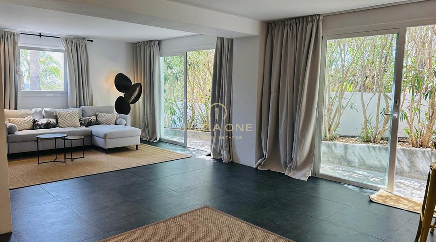 Ultramoderne luxe villa met exclusief zeezicht op toplocatie Vista Alegre te huur, Ibiza