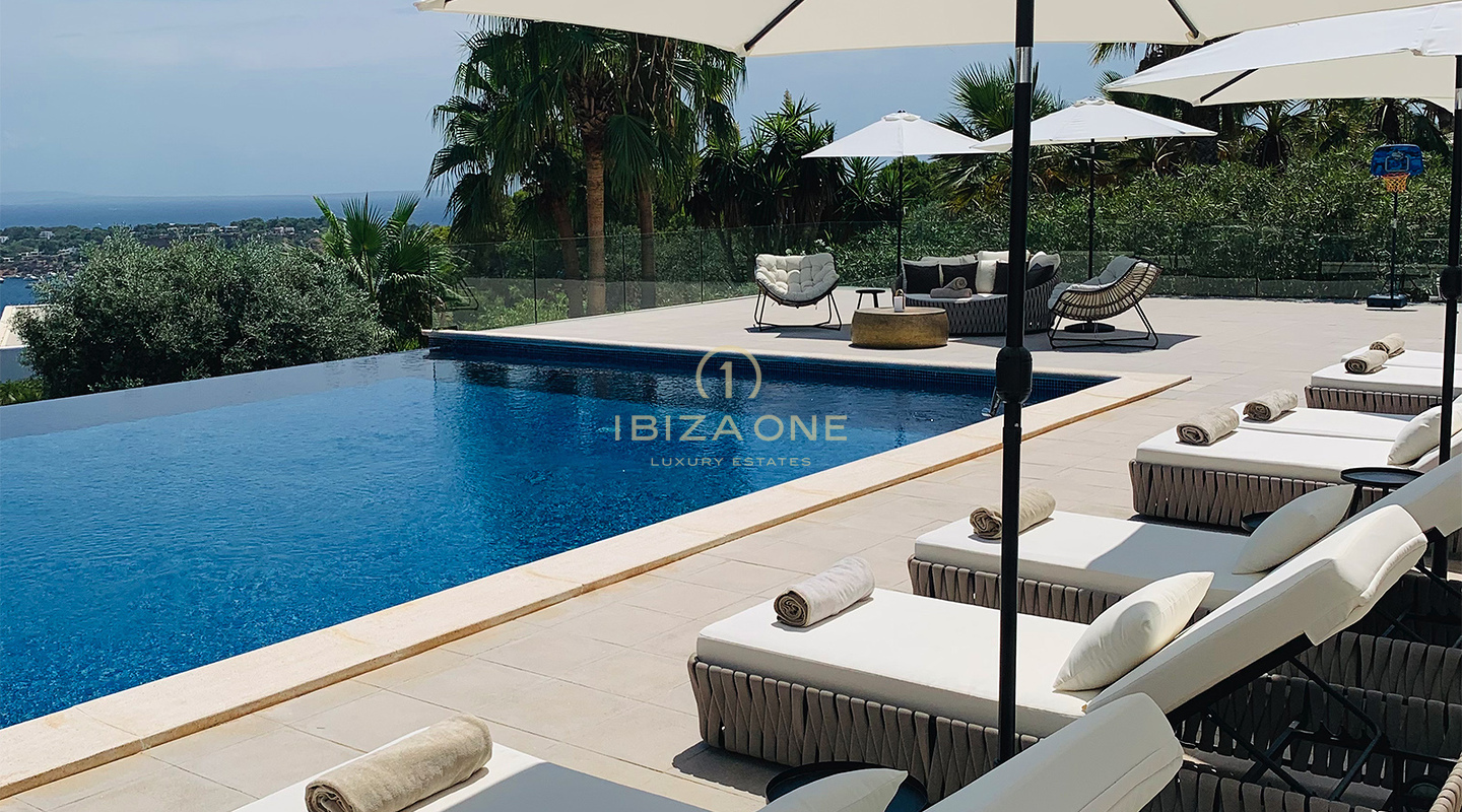 Villa di lusso ultra moderna con vista esclusiva sul mare nella posizione privilegiata di Vista Alegre in affitto, Ibiza