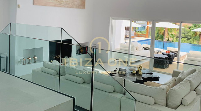 Villa di lusso ultra moderna con vista esclusiva sul mare nella posizione privilegiata di Vista Alegre in affitto, Ibiza