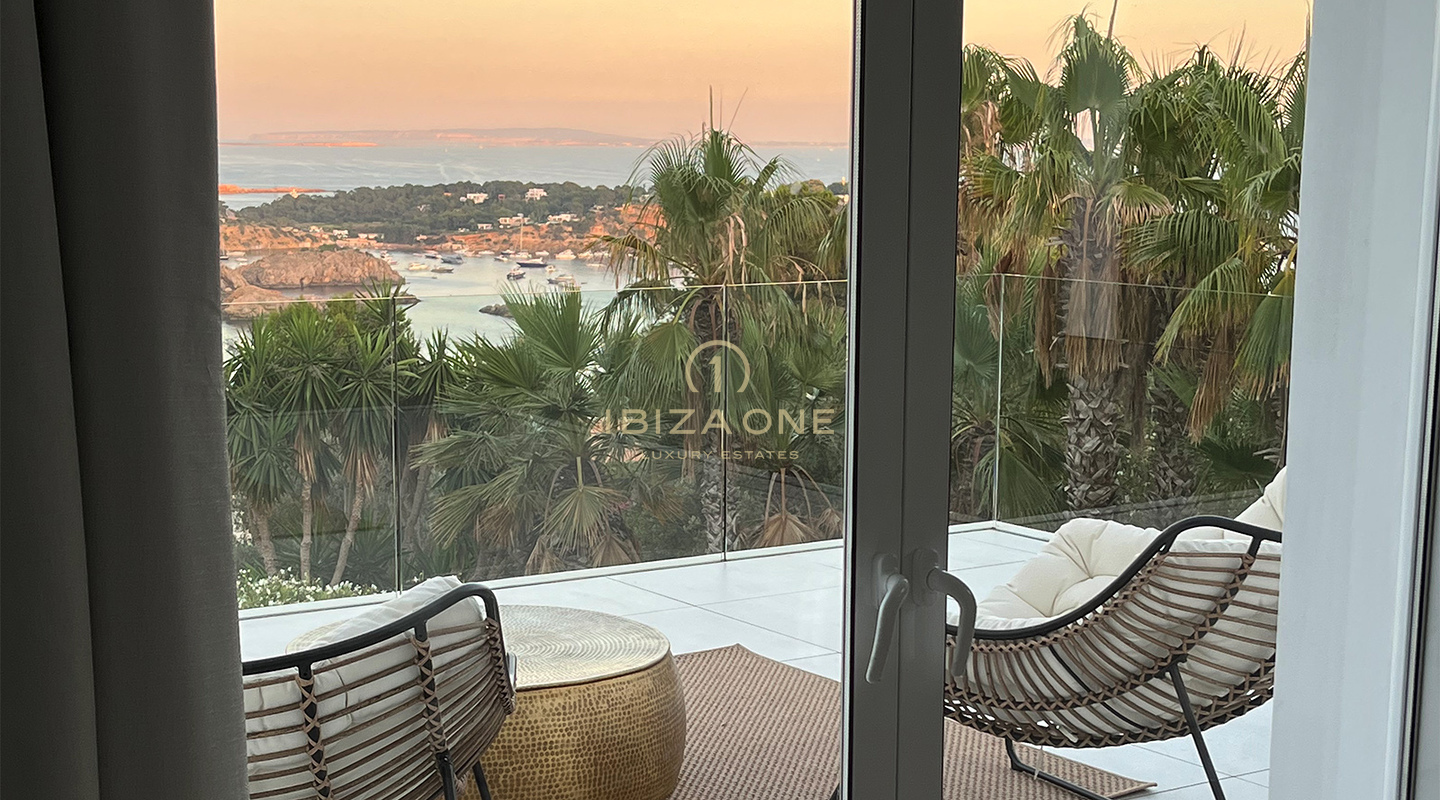 Ultramoderne luxe villa met exclusief zeezicht op toplocatie Vista Alegre te huur, Ibiza