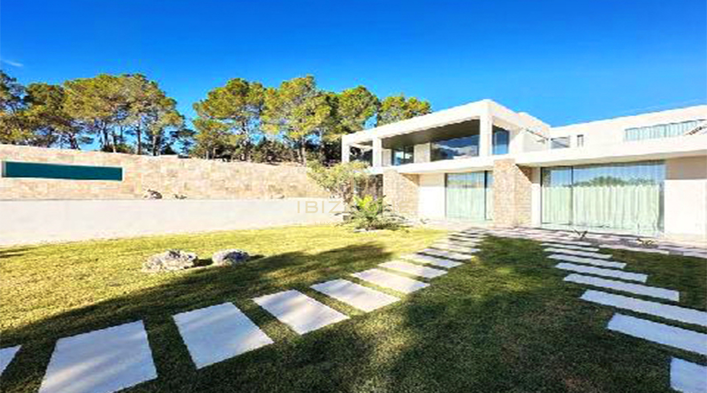 Luxury and exclusiv villa in Ibiza for sale