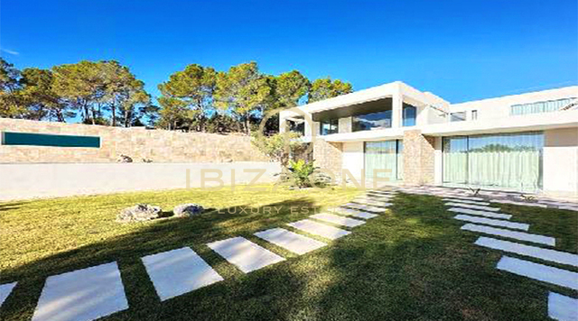 Luxuriöse und exklusive Villa auf Ibiza zu verkaufen