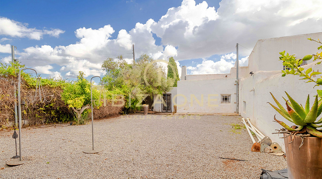 Finca enchanteresse et spacieuse des années 1900 à Santa Gertrudis à vendre, Ibiza