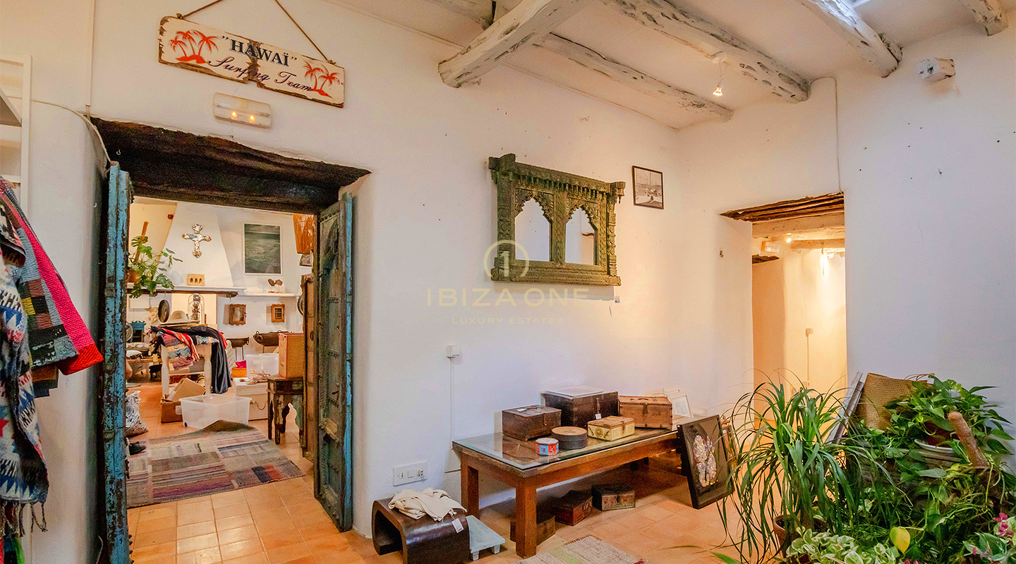 Finca enchanteresse et spacieuse des années 1900 à Santa Gertrudis à vendre, Ibiza