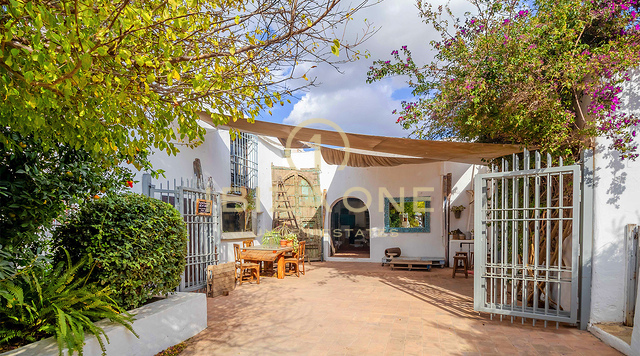 Finca enchanteresse et spacieuse des années 1900 à Santa Gertrudis à vendre, Ibiza
