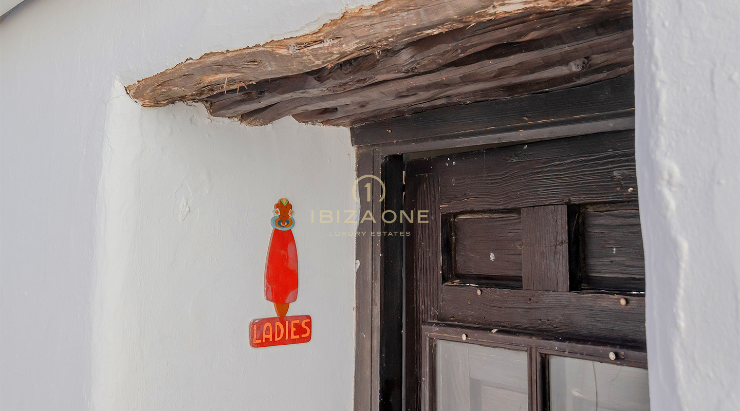 Betoverende en ruime finca uit de 20e eeuw in Santa Gertrudis te koop, Ibiza